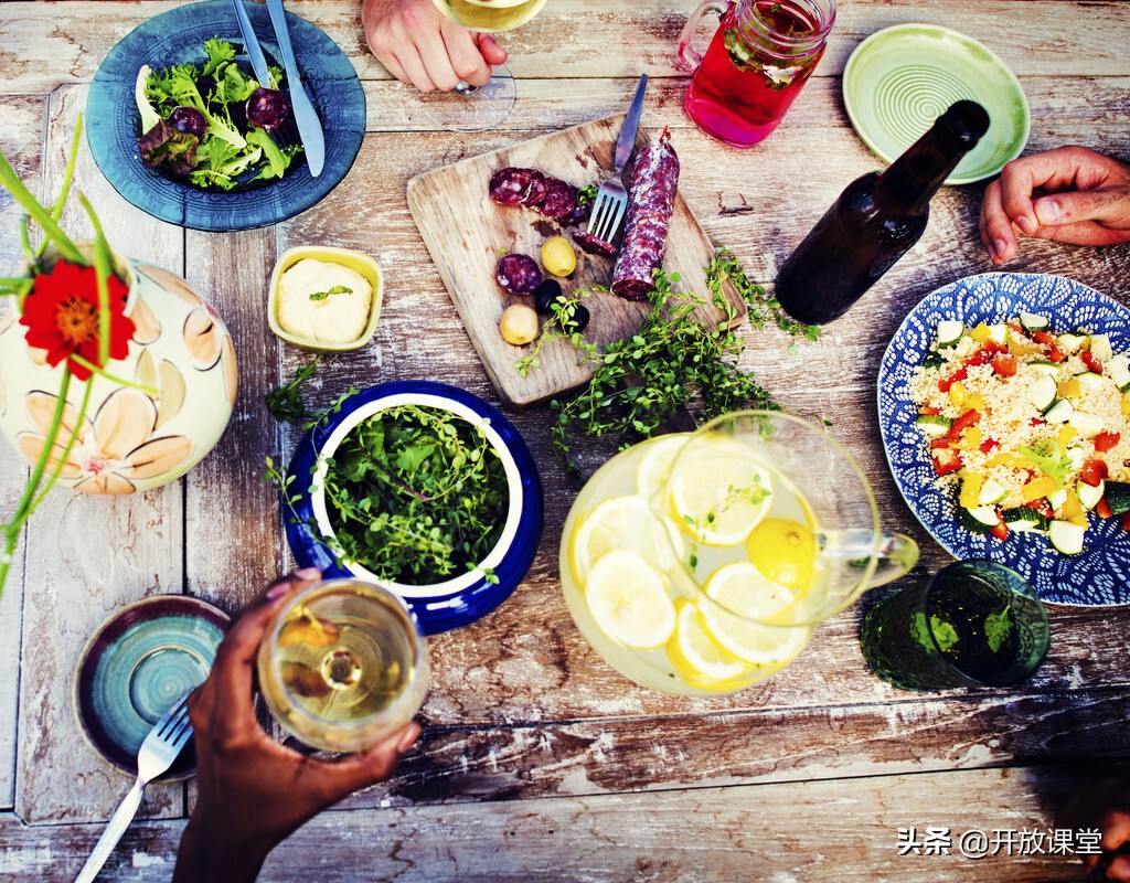 办卡赠的购物券会计如何做账,商品买一送一如何做账