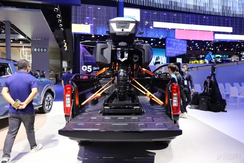 长城炮2019款汽油两驱长厢版测评,长城炮新车型曝光单排双座