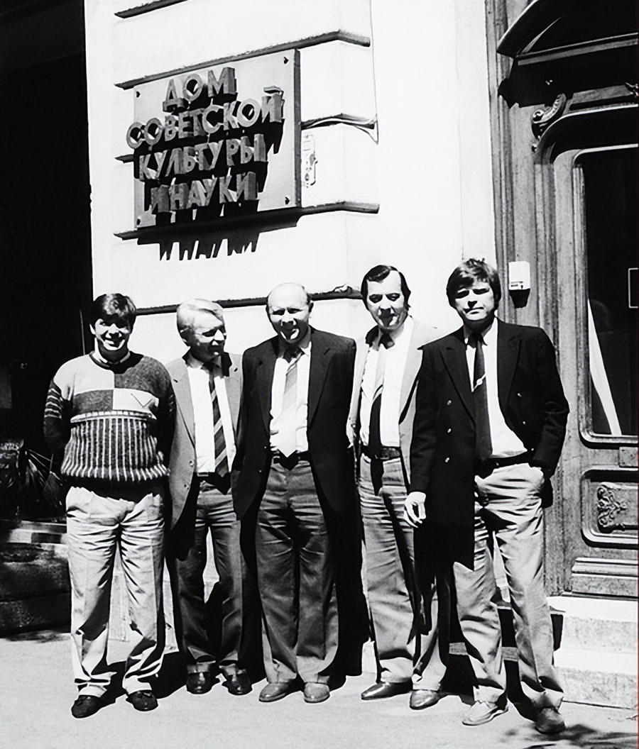 苏联足球历史最佳球员,苏联足球历史最佳球星