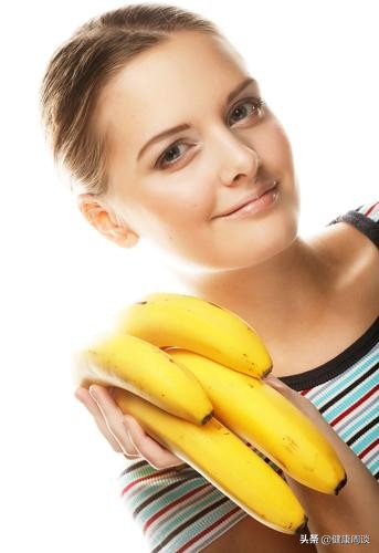 睡觉前饿了吃什么营养健康,晚上饿的时候吃什么食物健康