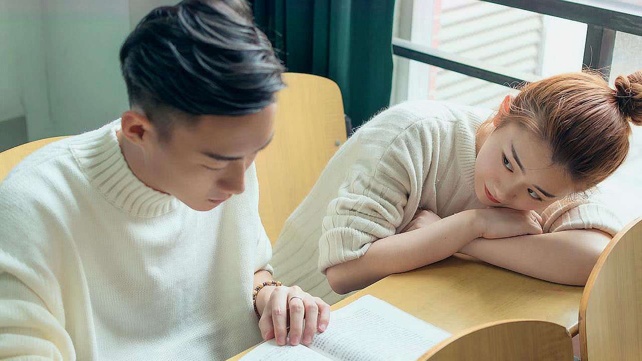 大学生怀孕现象频出，大四学姐说出真实原因，新生们要注意