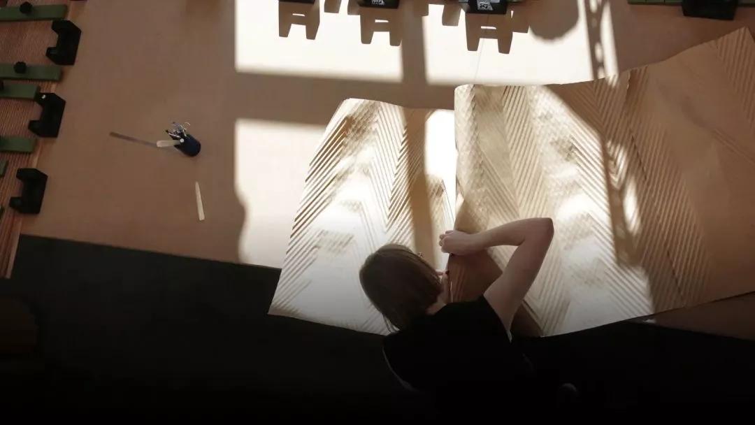 chanel衣服为啥贵,chanel女装贵吗