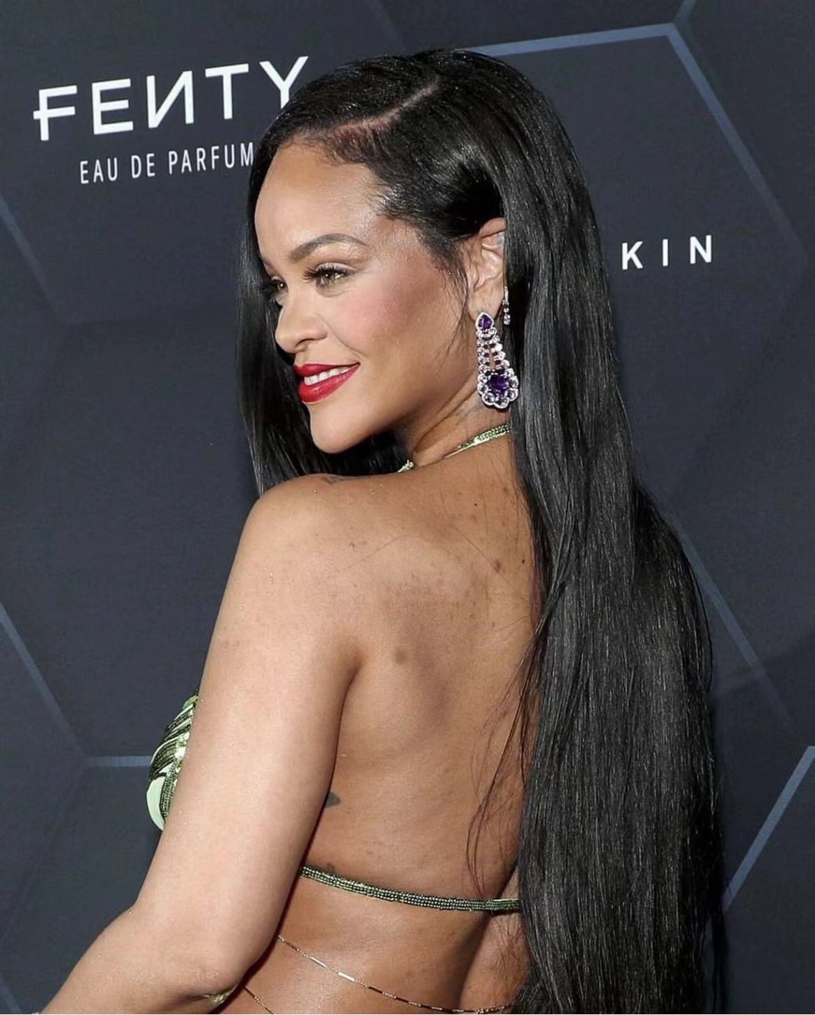 巨星蕾哈娜,吉赛尔邦辰蕾哈娜