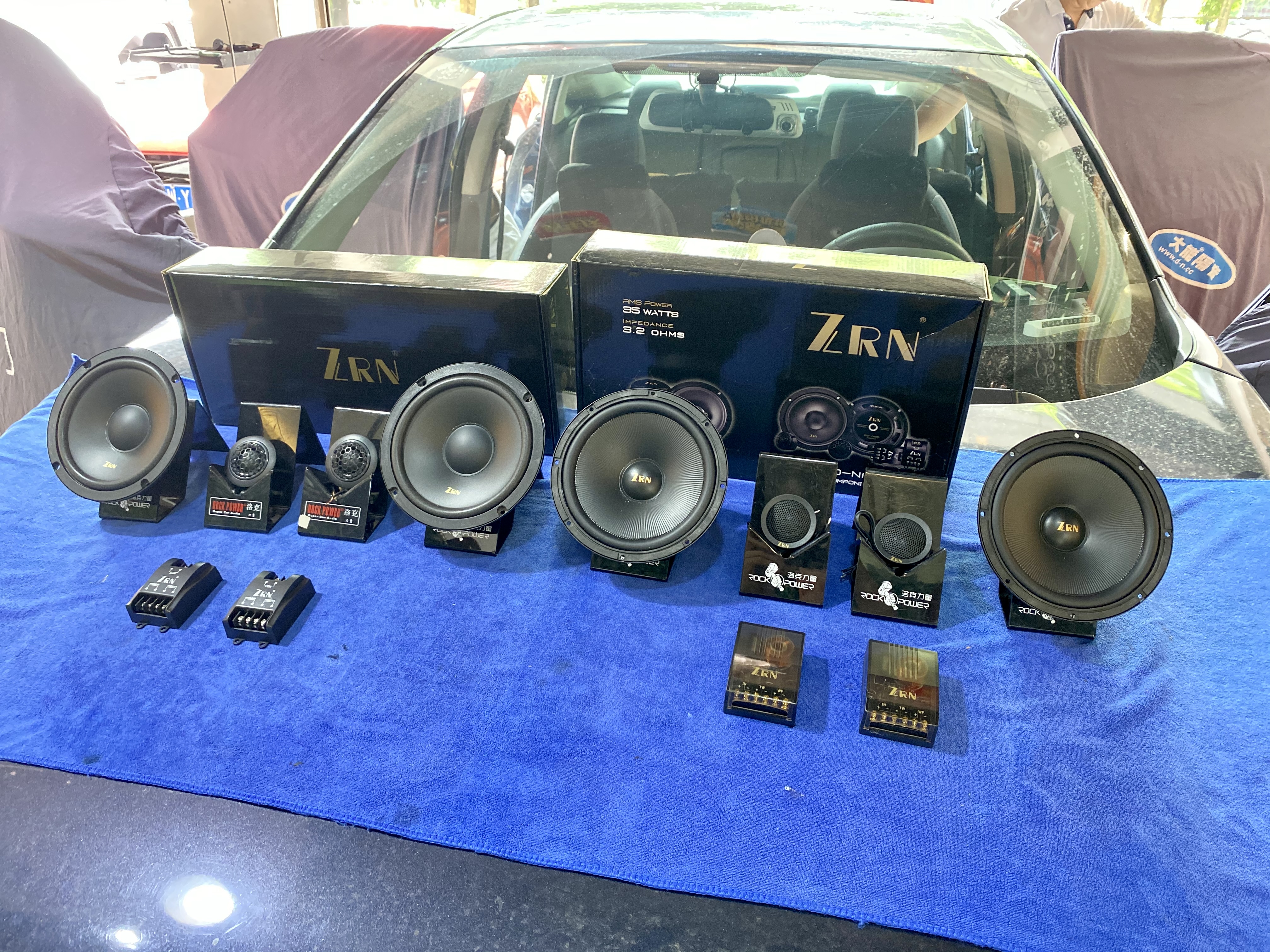 享受专业级音响,享受高质量的音频体验