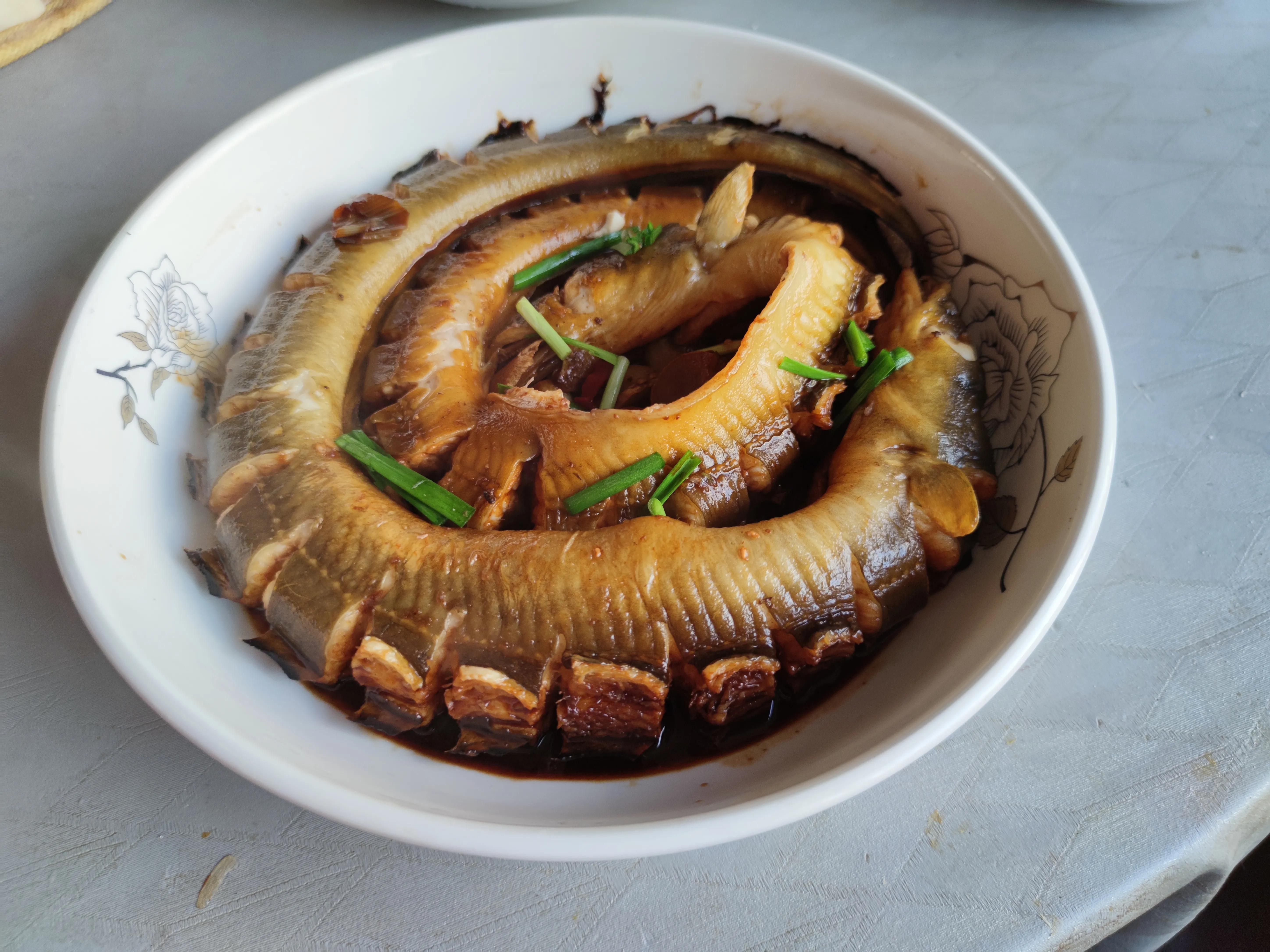 国庆家宴，建议大家：少吃大闸蟹，多吃4种海鲜，无养殖不掺假