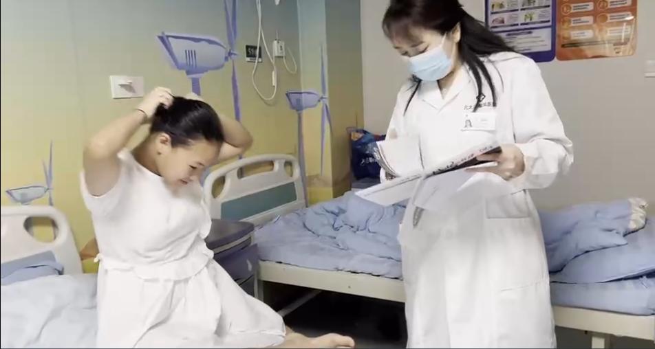 一千元治好了白癜风,治疗白癜风花了10万正常吗