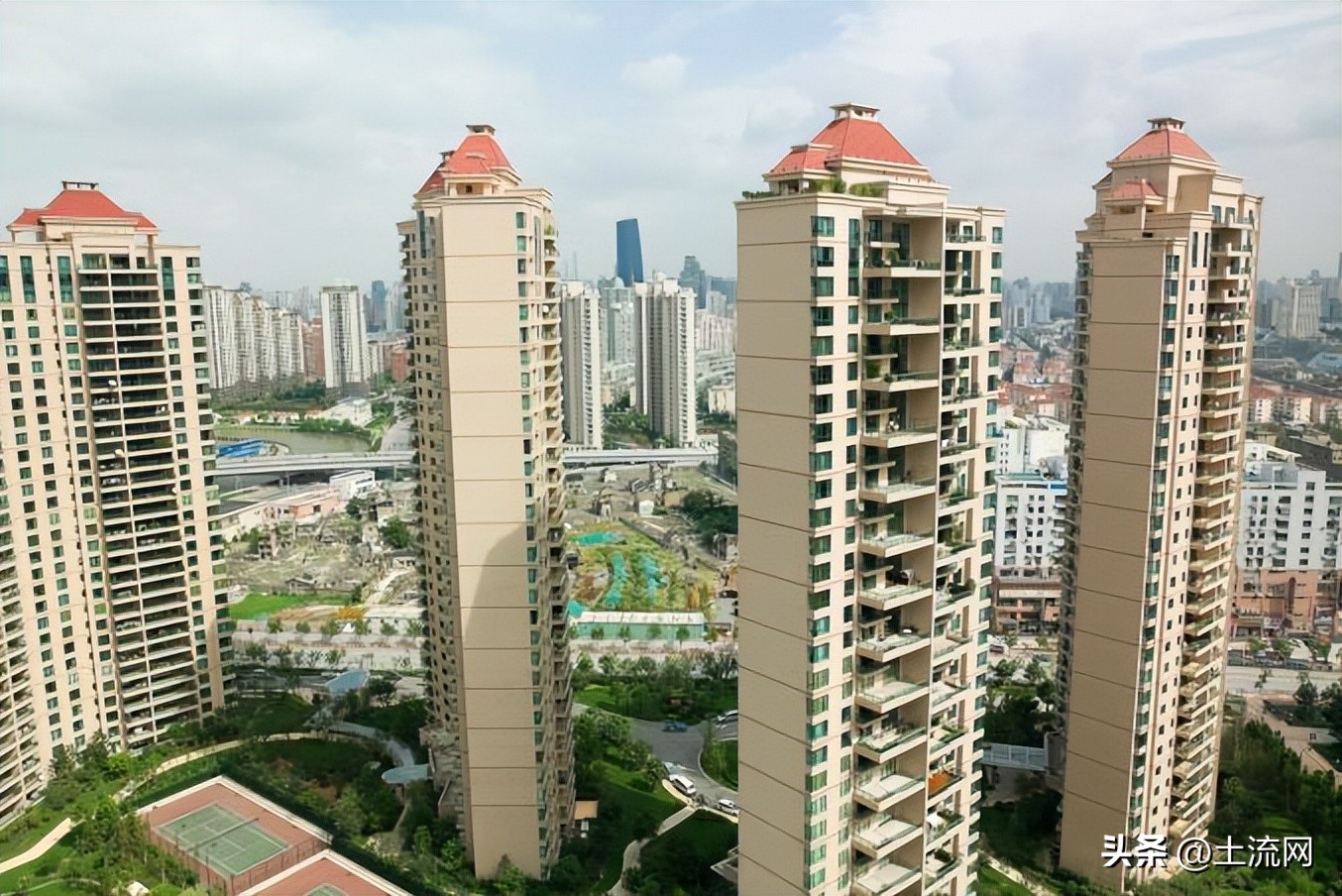 带押过户和解押过户哪个好,房产带押过户是什么意思