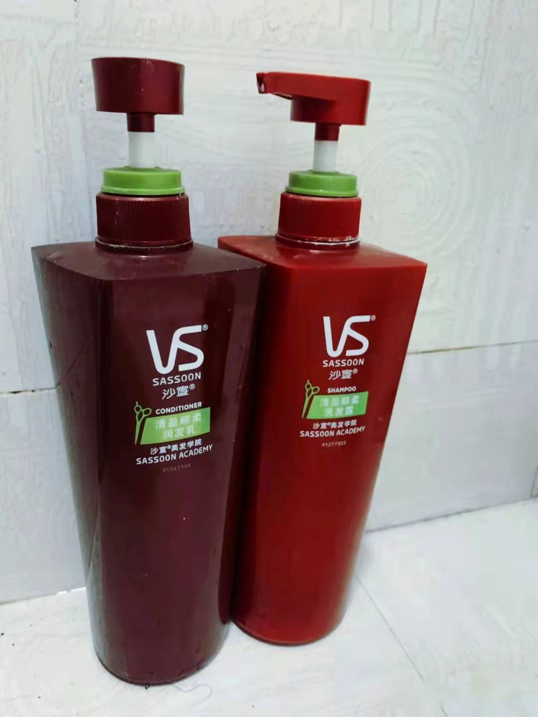 阿道夫洗发露越洗头发越少吗,阿道夫洗发水正确洗头方法