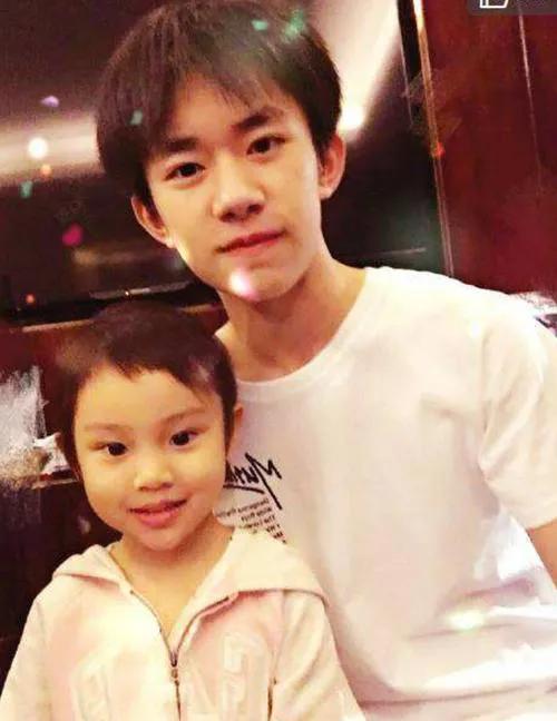 易烊千玺谦逊视频,易烊千玺的低调