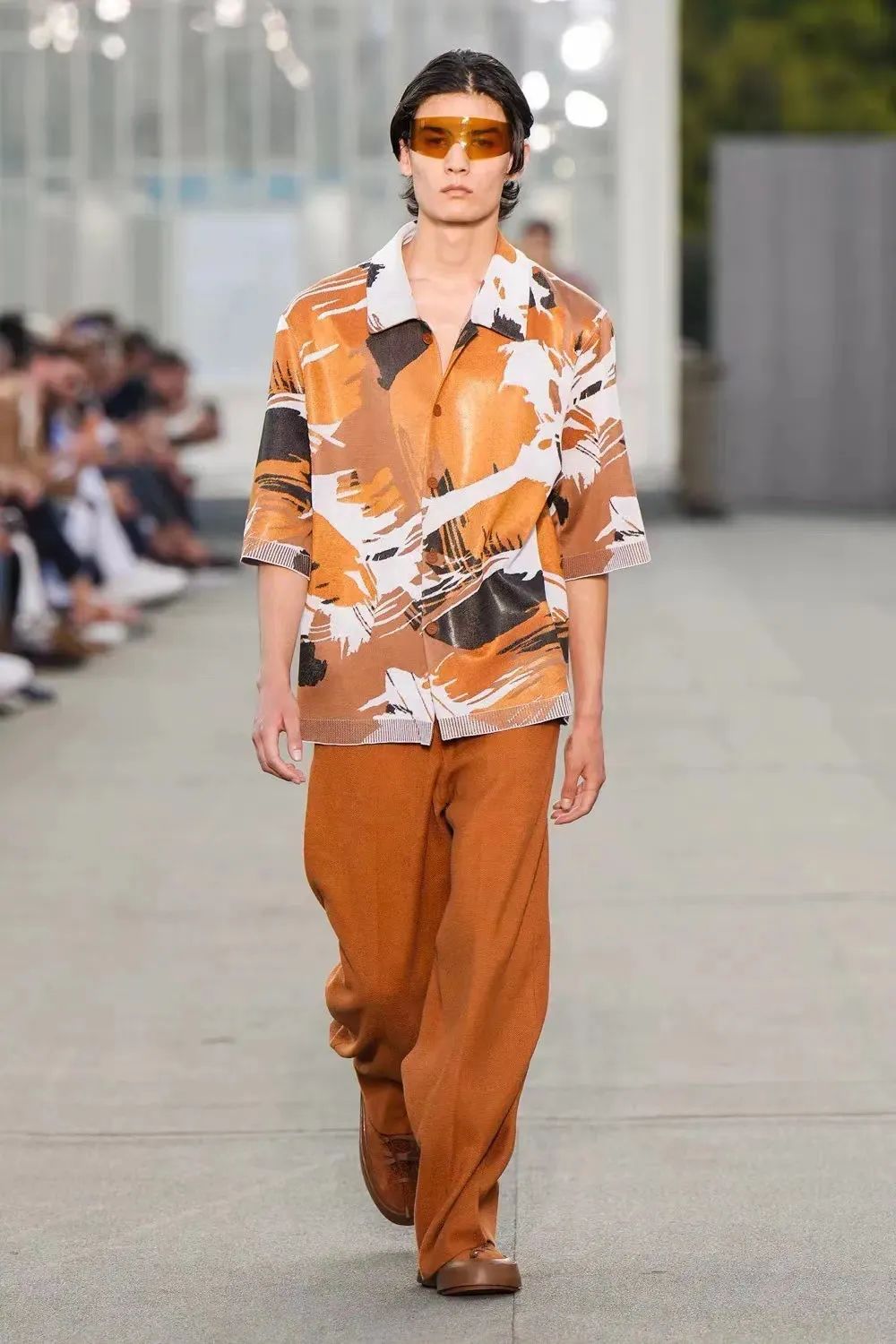 男士衬衫领子怎么选,男士衬衫哪种领型好看