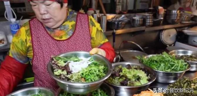 韩国深夜街头小吃摊,韩国街头小吃摊