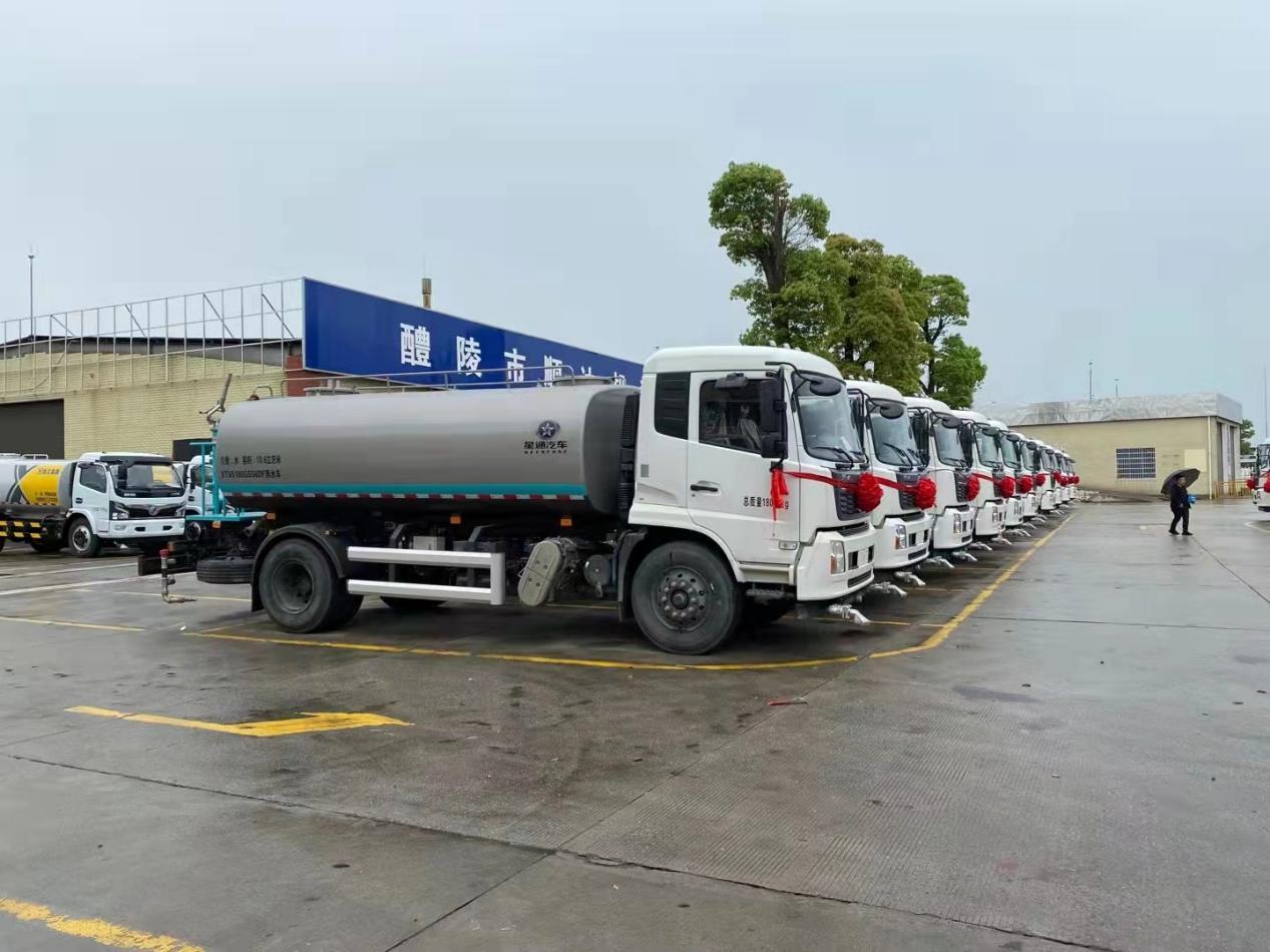 见证品质,三一环卫洗扫车交付