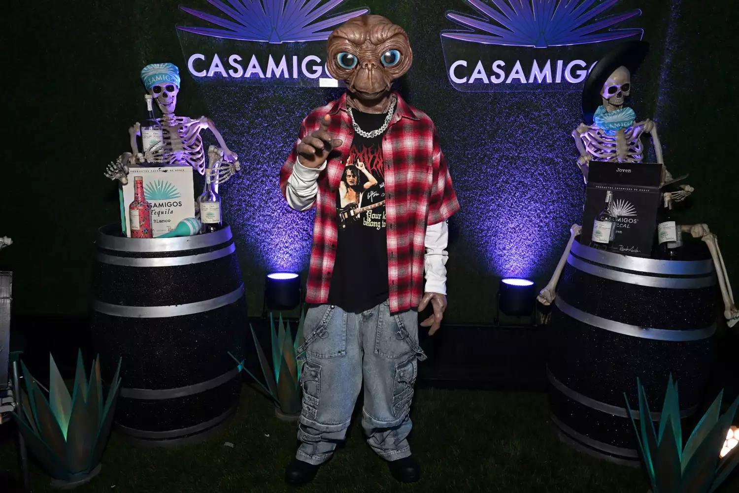 万圣节女明星造型,欧美今年万圣节造型