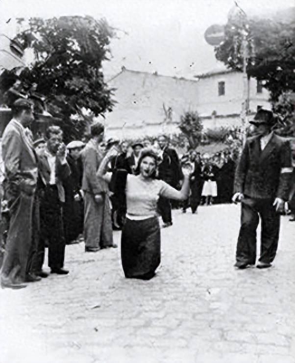 变态的纳粹德国，*光脱**犹太人女人衣服，集体*杀屠**!2