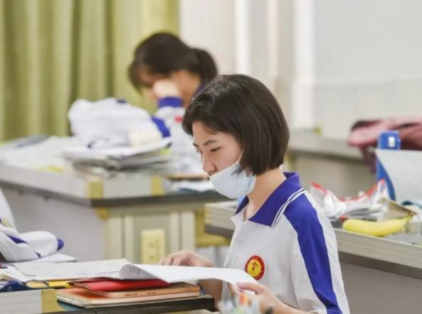 浙江高考2024年选哪个容易赋分,浙江新高考等级赋分abcde比例