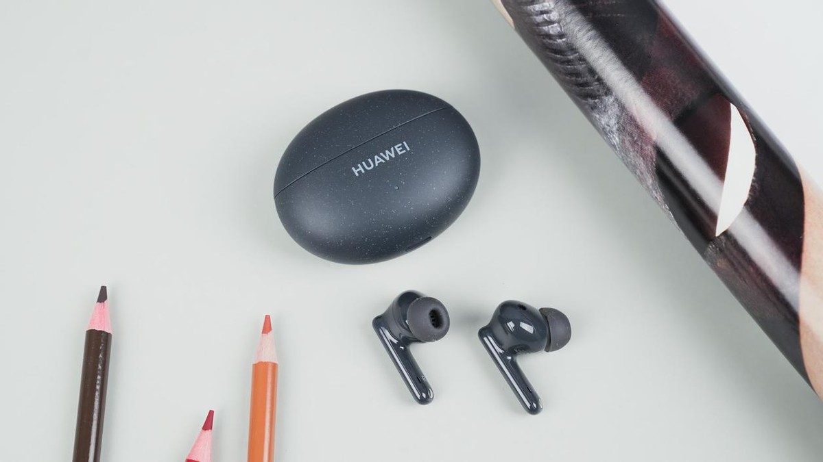 华为freebuds5i最新评测,华为freebuds5i白色测评