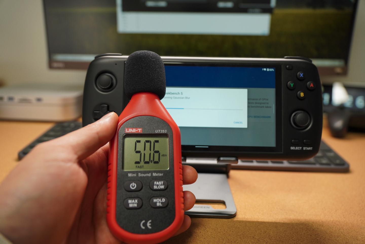 ayaneo安卓掌机评测,aynodin奥丁安卓游戏机测评