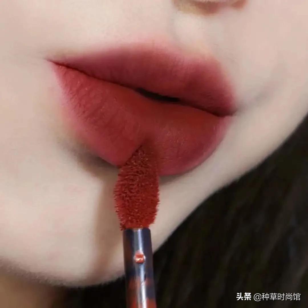 哪种口红涂得好看又不脱妆,日常涂什么口红好看