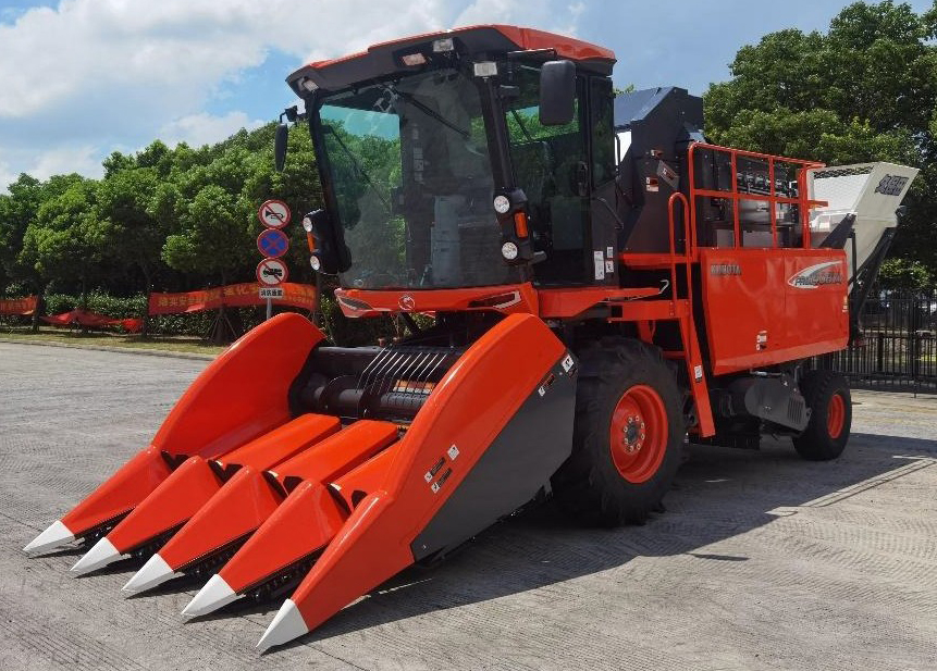 久保田4yzb-3型玉米收获机,久保田玉米收割机四行多少钱一台