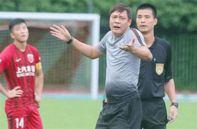 范志毅大女儿范斯晶,范志毅女儿范斯晶现在怎么样了