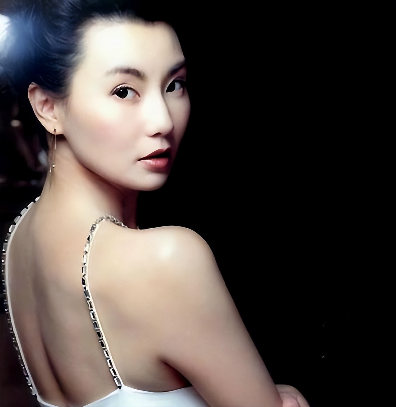 张曼玉2008年息影,张曼玉多大息影