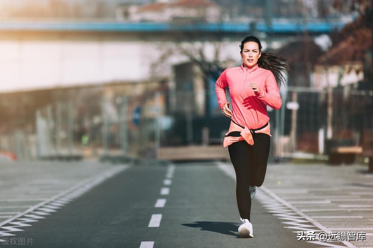 李宁引领科技发展,李宁国货正在崛起视频