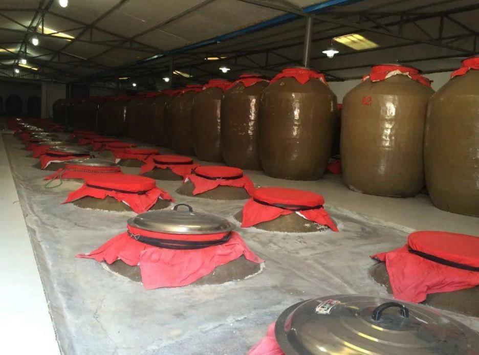 纯粮固态法酿造的白酒的成本,纯粮酿造白酒一斤成本多少钱