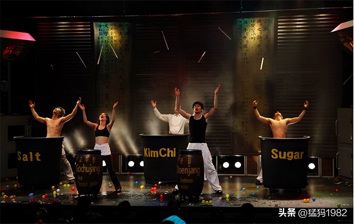 韩国高薪下的压榨：在韩工作的一天——带你走进真实的韩国