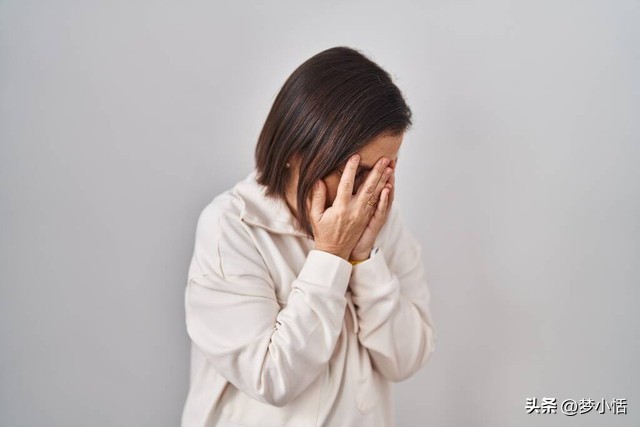 50岁生日，儿子送我1.2万生日礼物，五星酒店3桌，我却觉得心寒