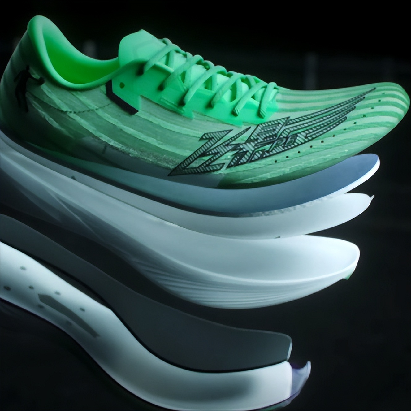 双十一降价比较大的国产碳板跑鞋有哪些？