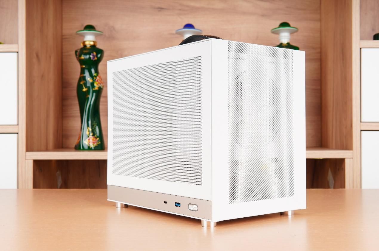 itx机箱闪鳞g200装机推荐,闪鳞g200机箱尺寸