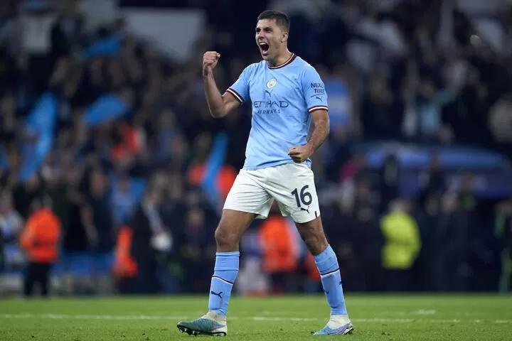 欧冠赛季最佳阵容:哈兰德和小维尼修斯领衔