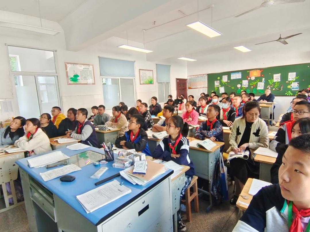 课堂风采促专业成长,课堂教学展风采观摩研讨促提升