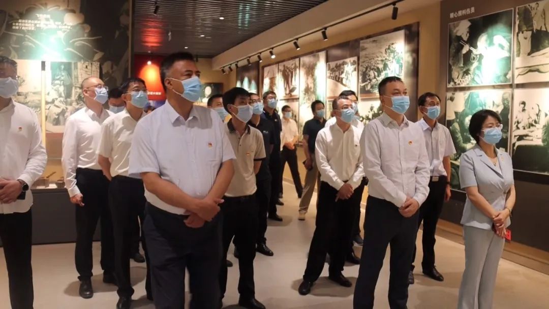 华润集团来我区考察项目洽谈会议,华润集团蒙阴光伏项目