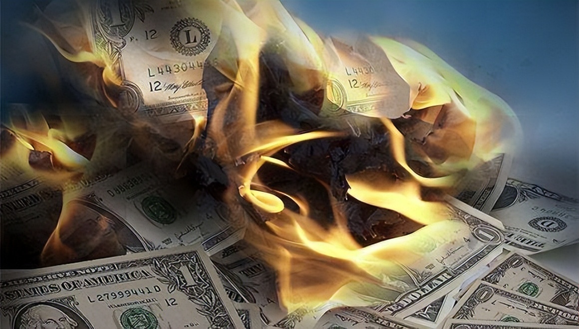 美国措手不及！日本突然加速甩卖美债，背刺美国毫不手软？