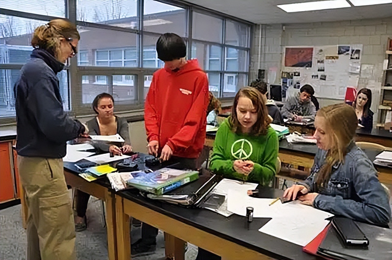 关于美国姑娘嫁给中国小伙,中国女孩嫁给美国小伙子