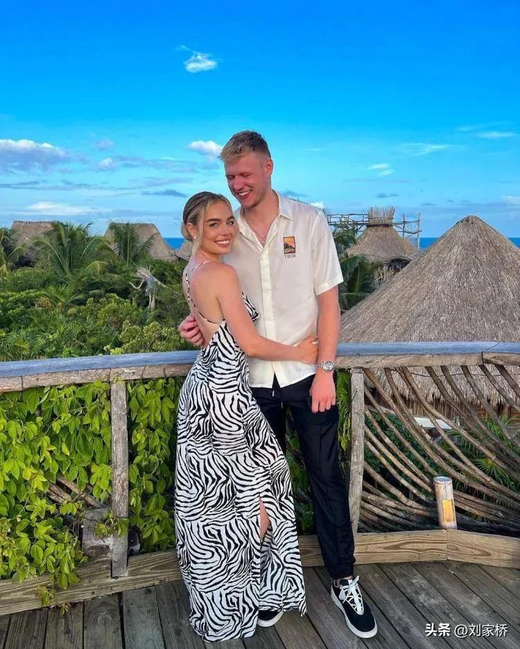 明艳动人有气质女人之美,明艳动人的女性