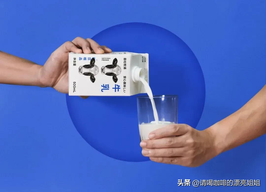 咖啡店常用的拿铁牛奶 (咖啡店用什么牛奶比较好)