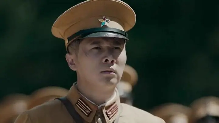 抗日战争八路军和日军拼杀,八路军策反国军师长