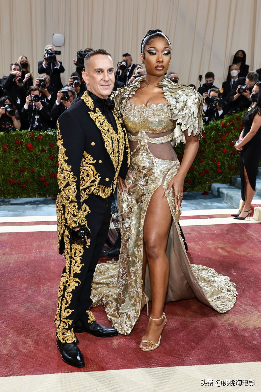 metgala群星红毯造型,2022metgala红毯完整版