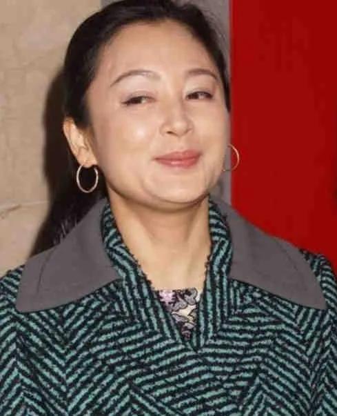 年轻貌美一枝花,年轻时一枝花