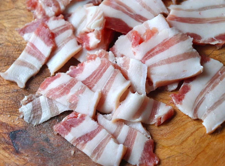 冰箱里冻肉解冻最快方法,冰箱里的冻肉怎么能迅速化开