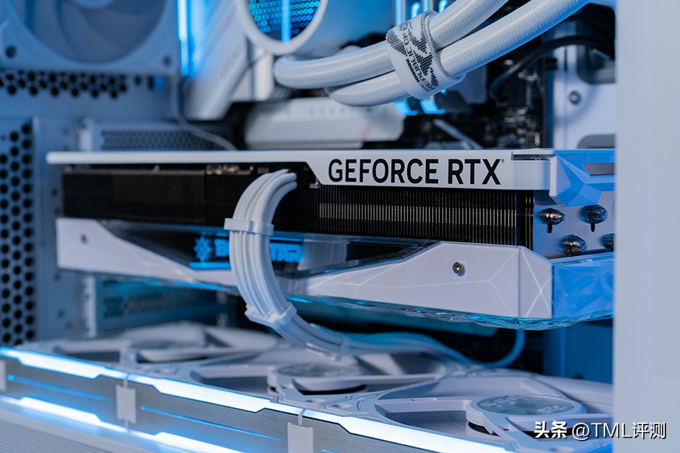 联力新款P28性能风扇,联力v2风扇