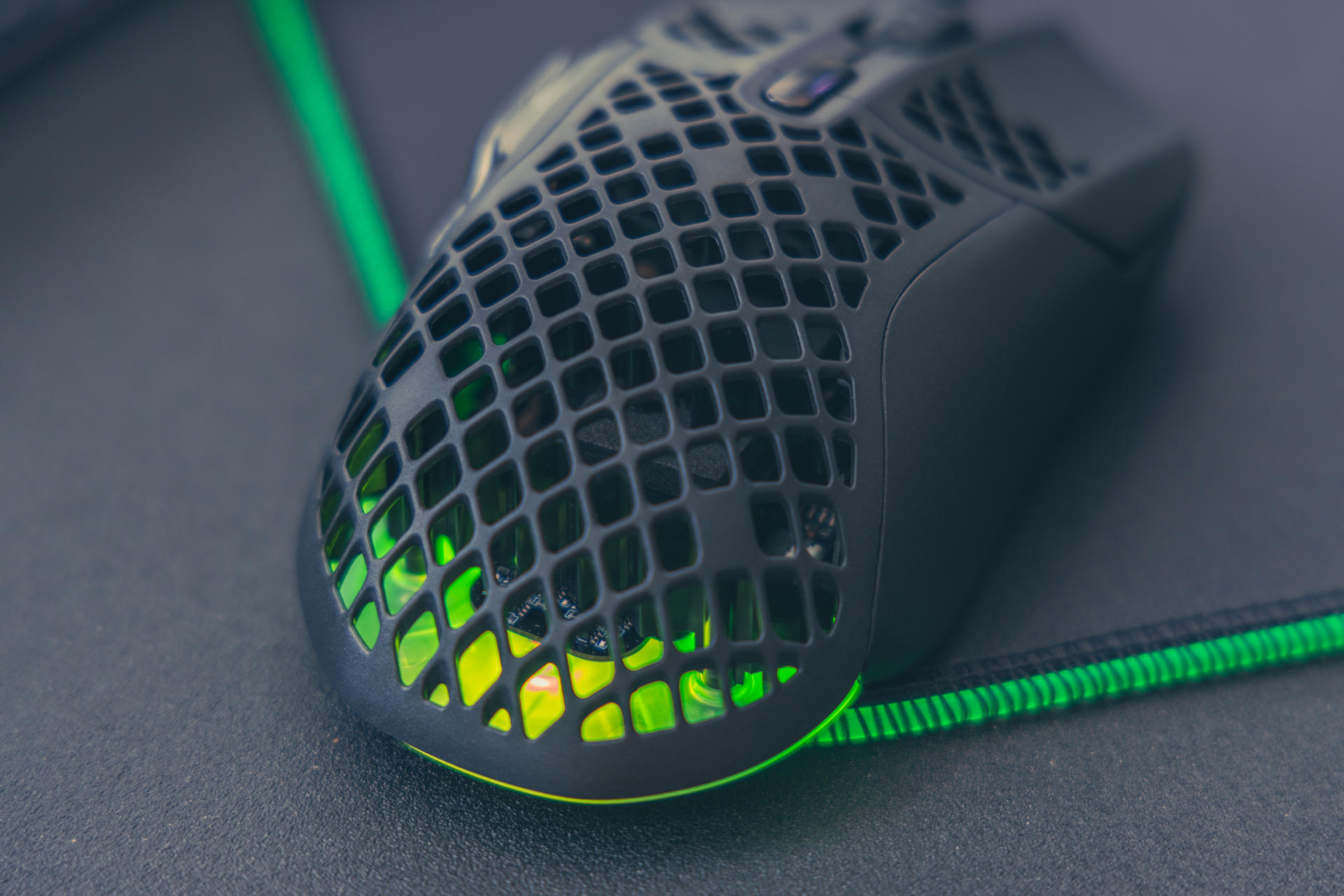 赛睿鼠标aerox5联名,赛睿aerox5鼠标怎么连接