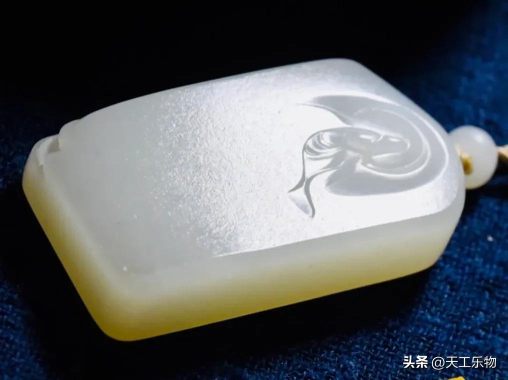 和田玉钢板是什么材料,和田玉钢板料原石图片