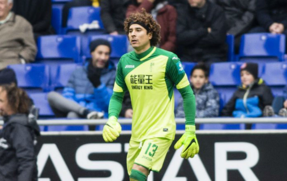 世界杯英雄志：力扑莱万点球再度超神的奥乔亚，曾与球迷感动世界