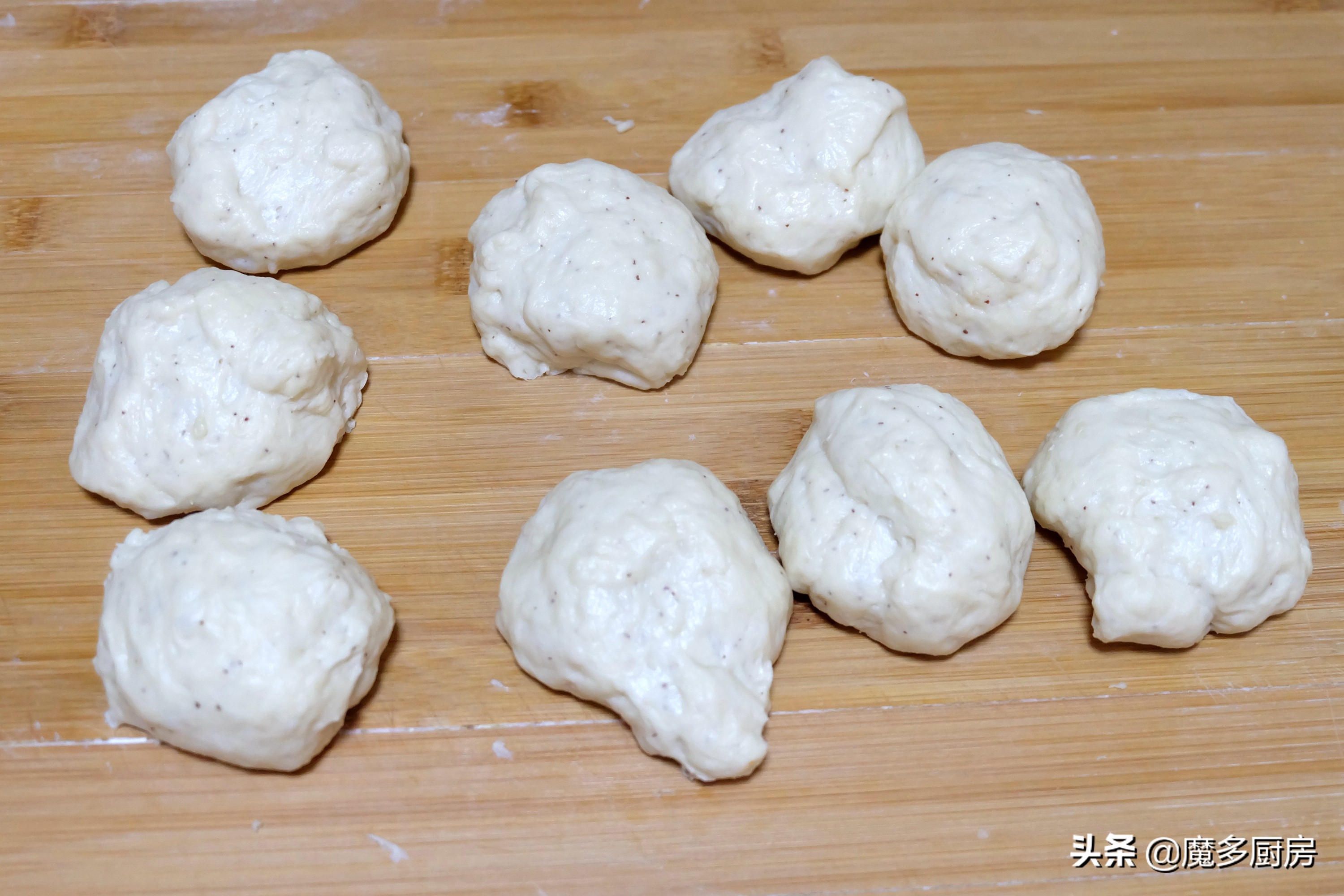 想吃面包不要买教你最简单的做法,全麦小面包无糖无油适合早餐