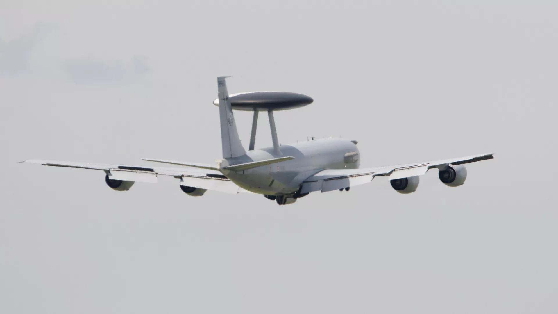 把波兰当枪使,普京洞察先机?俄军撤退后,欧洲上演“一出好戏”