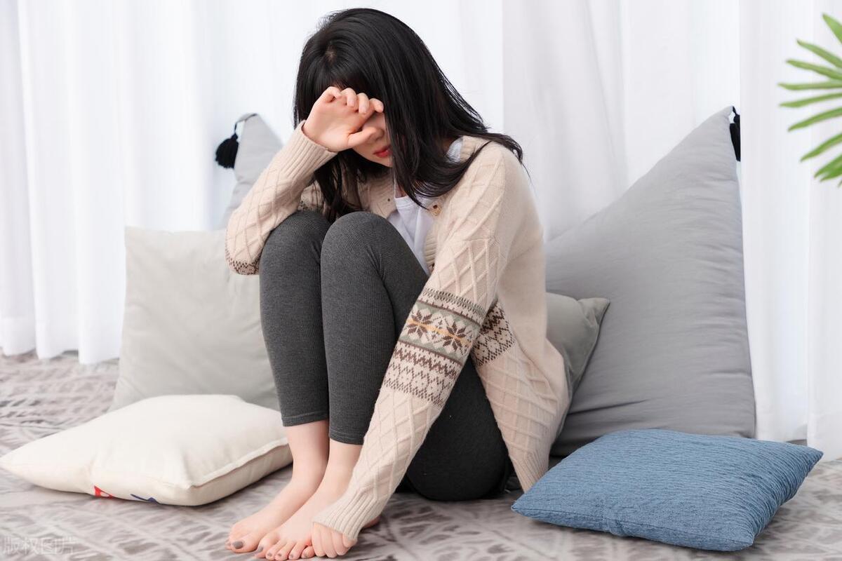 少女网恋被渣男欺骗案例,女子与男子网恋发现男方已婚