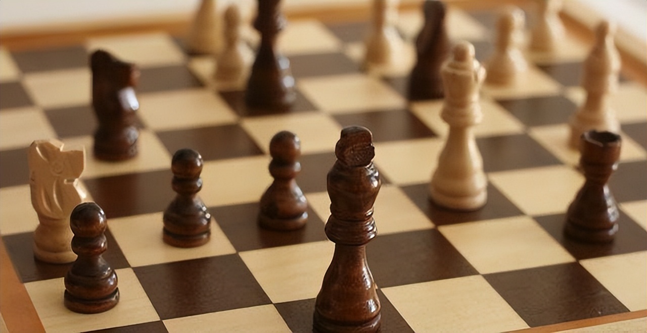 初中校园霸凌被家长暴打,15岁少年校园霸凌被打